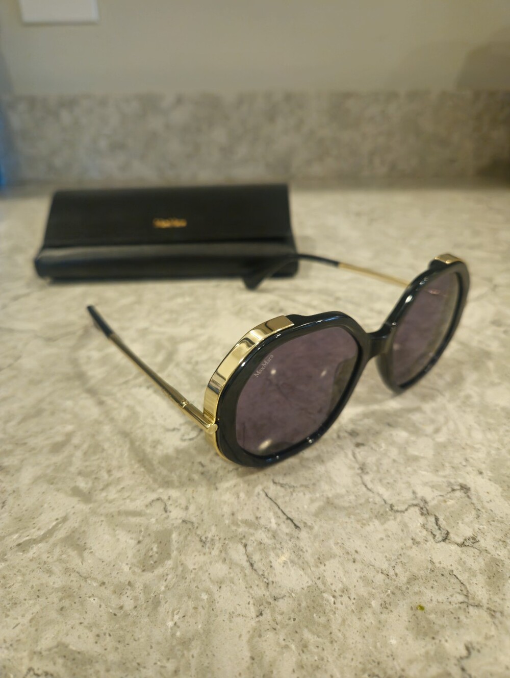 Max Mara Liz MM0094 Sunglasses Oversized Round  Gold & Black